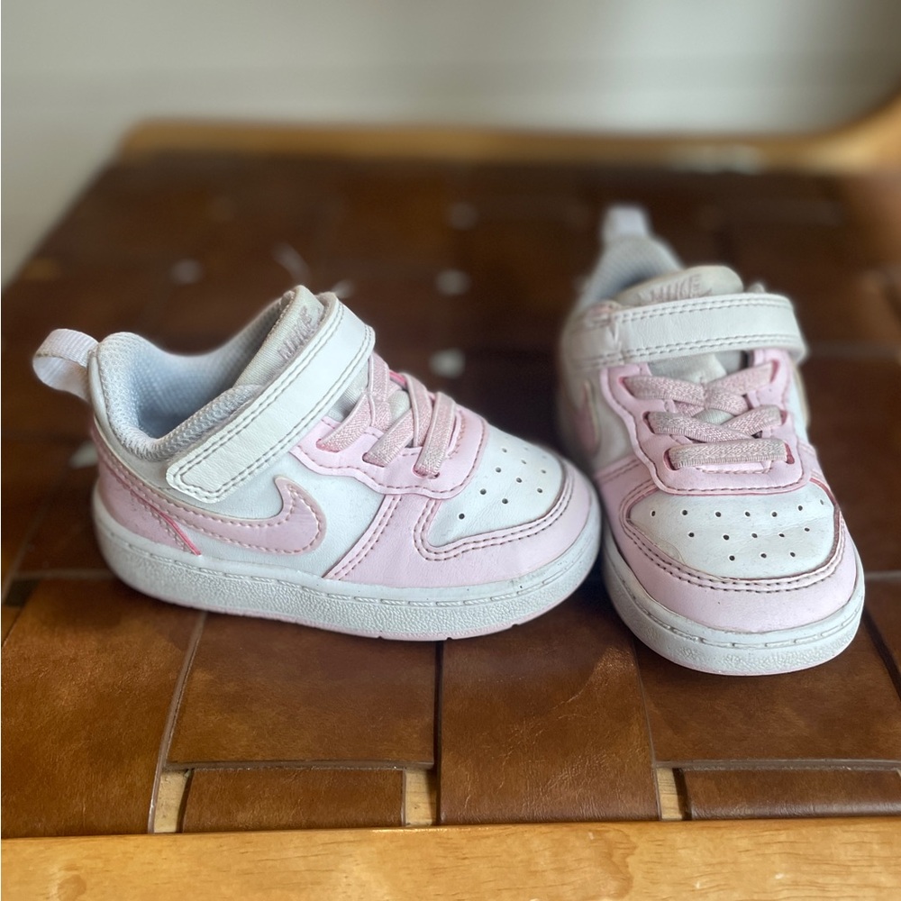 Pink Nike Court Borough Low Recraft 5C